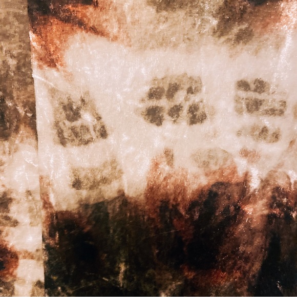 Long Sleeve Velvet Feel Cream & Rust Flowy Short Dress Open Shoulder W/ Pockets - Picture 4 of 10